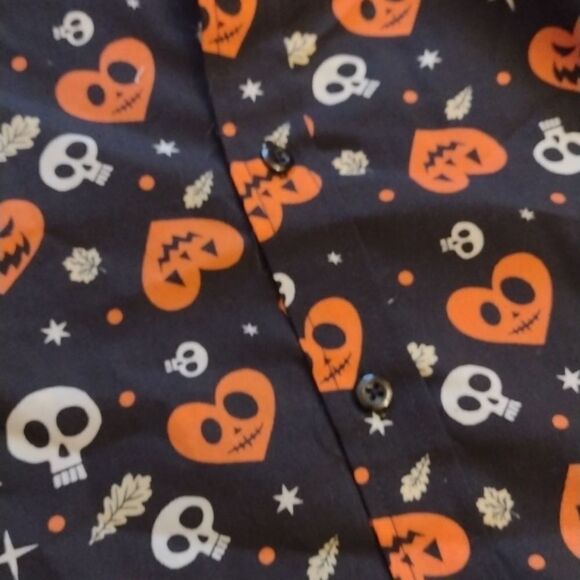 NWOT Simon Banks Halloween buttondown longsleeve shirt heart pumpkins skulls S - Picture 5 of 10